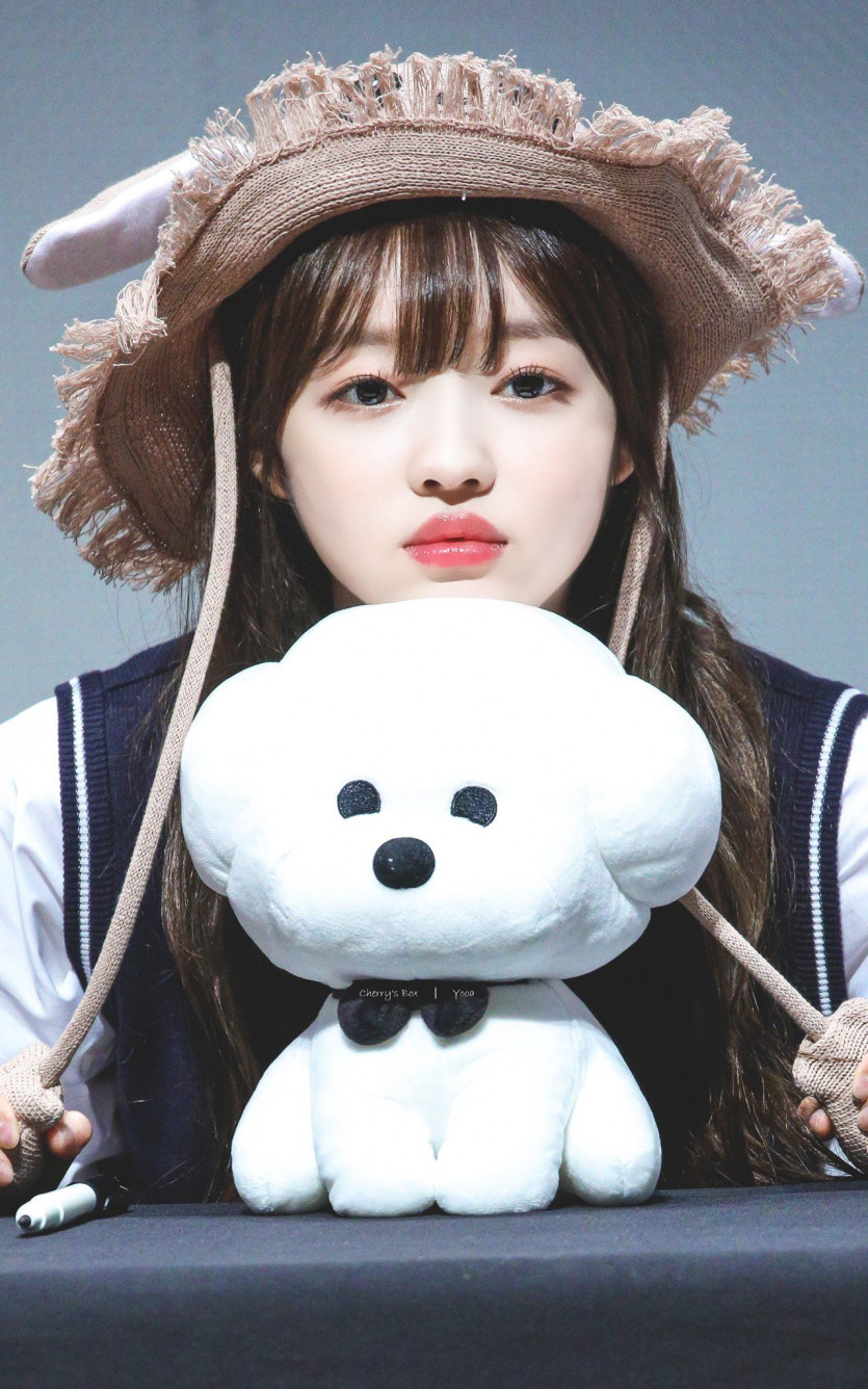 OH MY GIRL's YooA