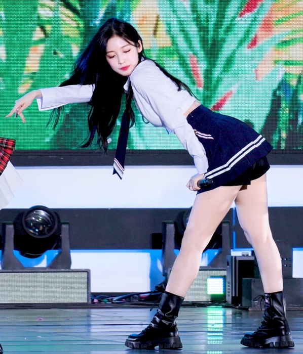 Long underpants School Look OH MY GIRL Arin