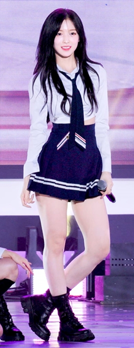 Long underpants School Look OH MY GIRL Arin