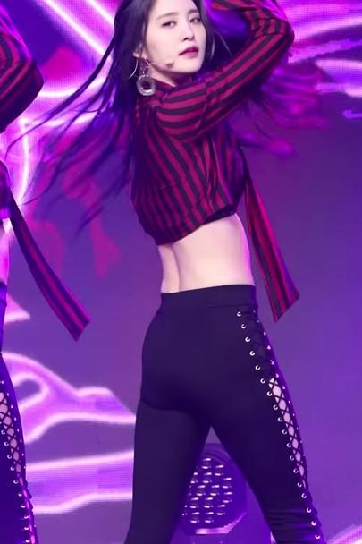 Let's clean up the back of leggings EXID