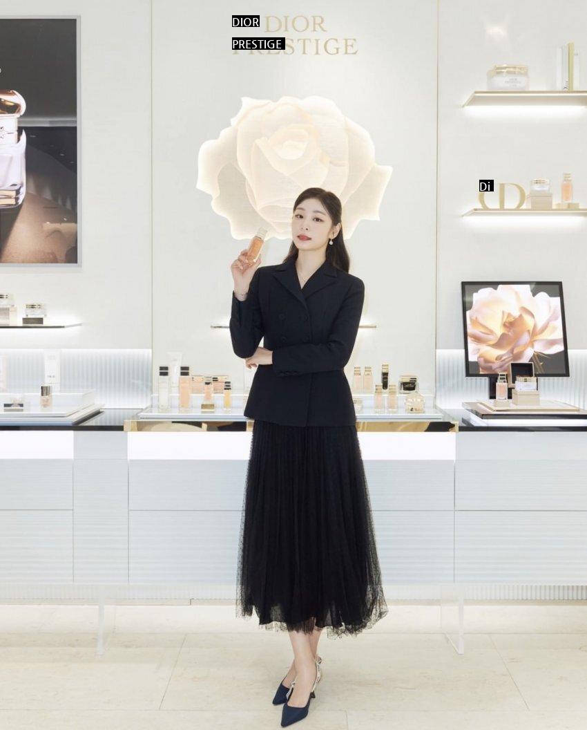 Kim Yeon-ah Gangnam Shinsegae Department Store Dior Photo jpg