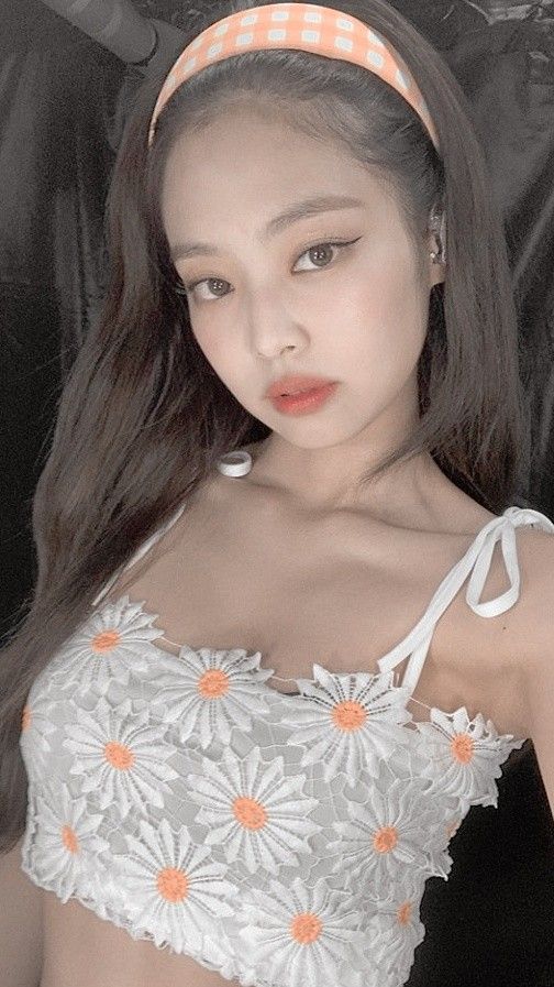 BLACKPINK JENNIE