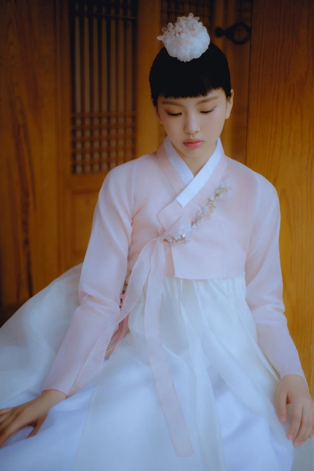NU'EST JIN's Hanbok pictorial for Chuseok is released