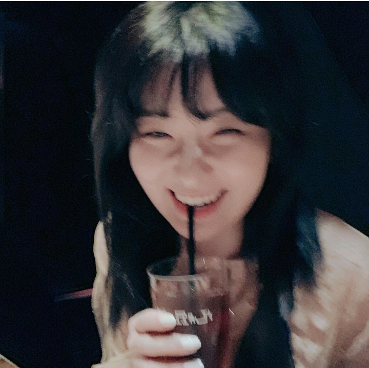 First-person perspective on a date with Seulgi