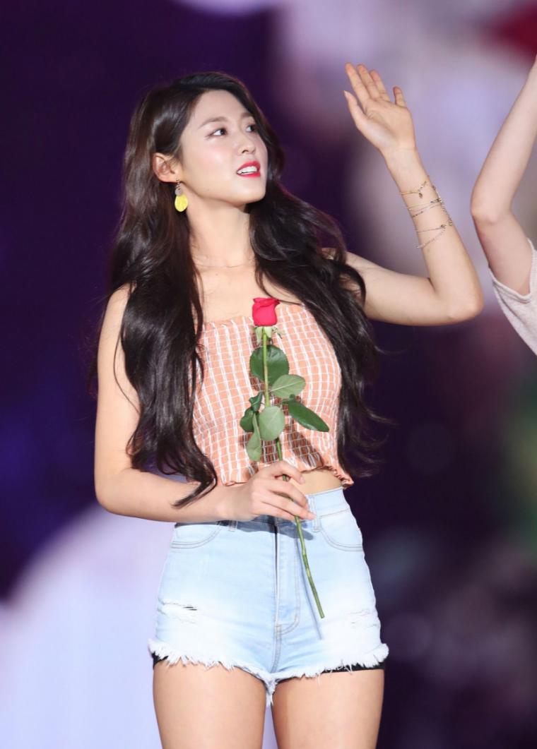 AOA Seolhyun