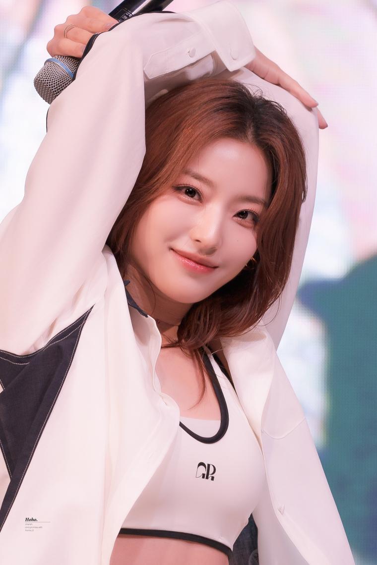 My standard is fromis_9 Lee Saerom