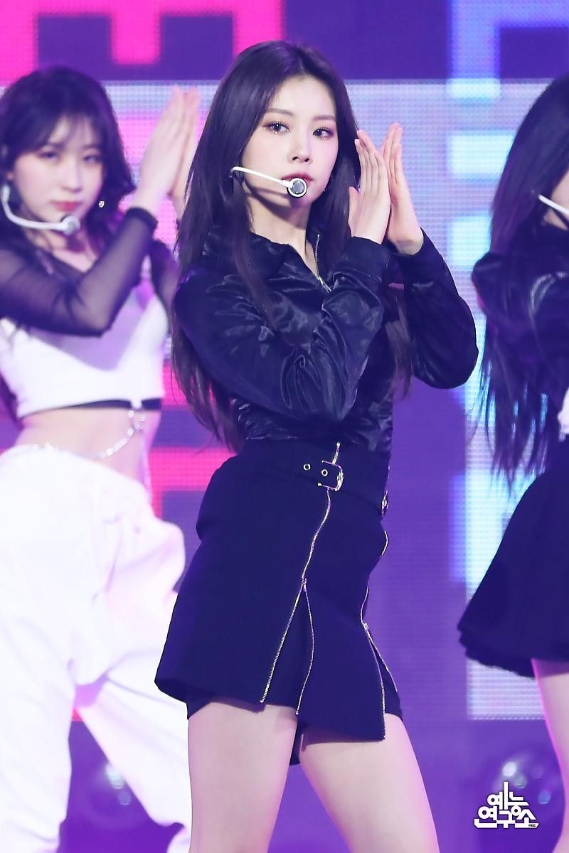 Kang Hyewon