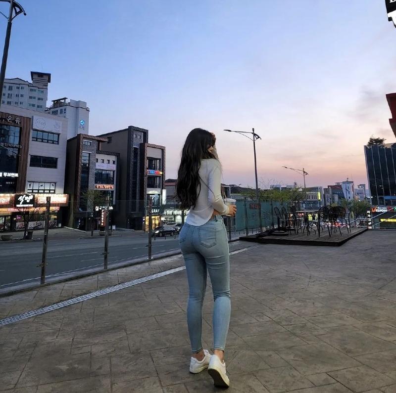 Jeans and a white shirt