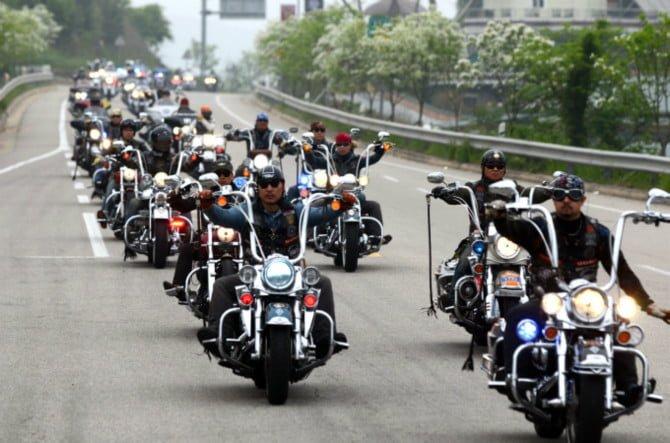 a motorbike with a high traffic