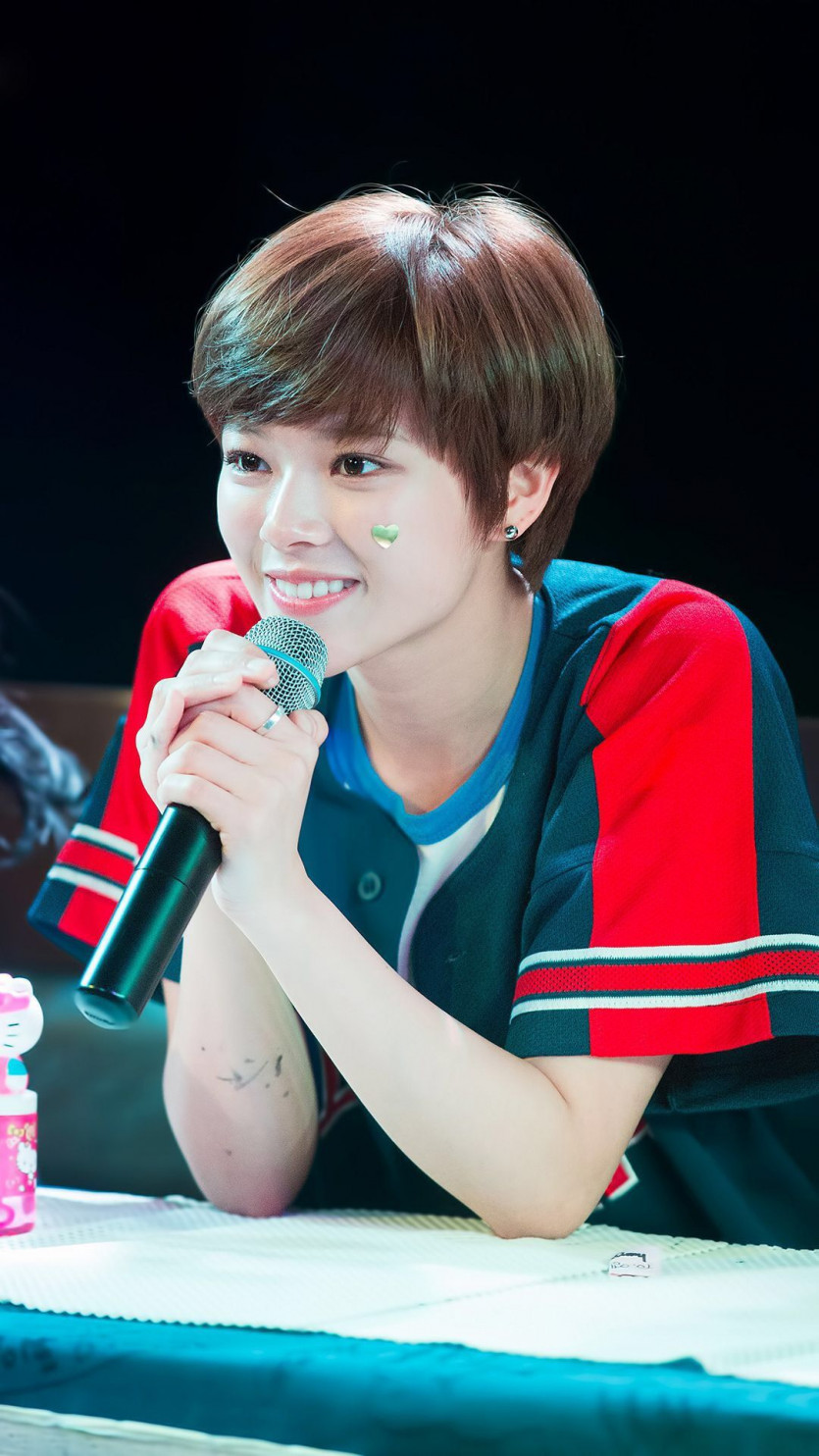 JEONGYEON of TWICE