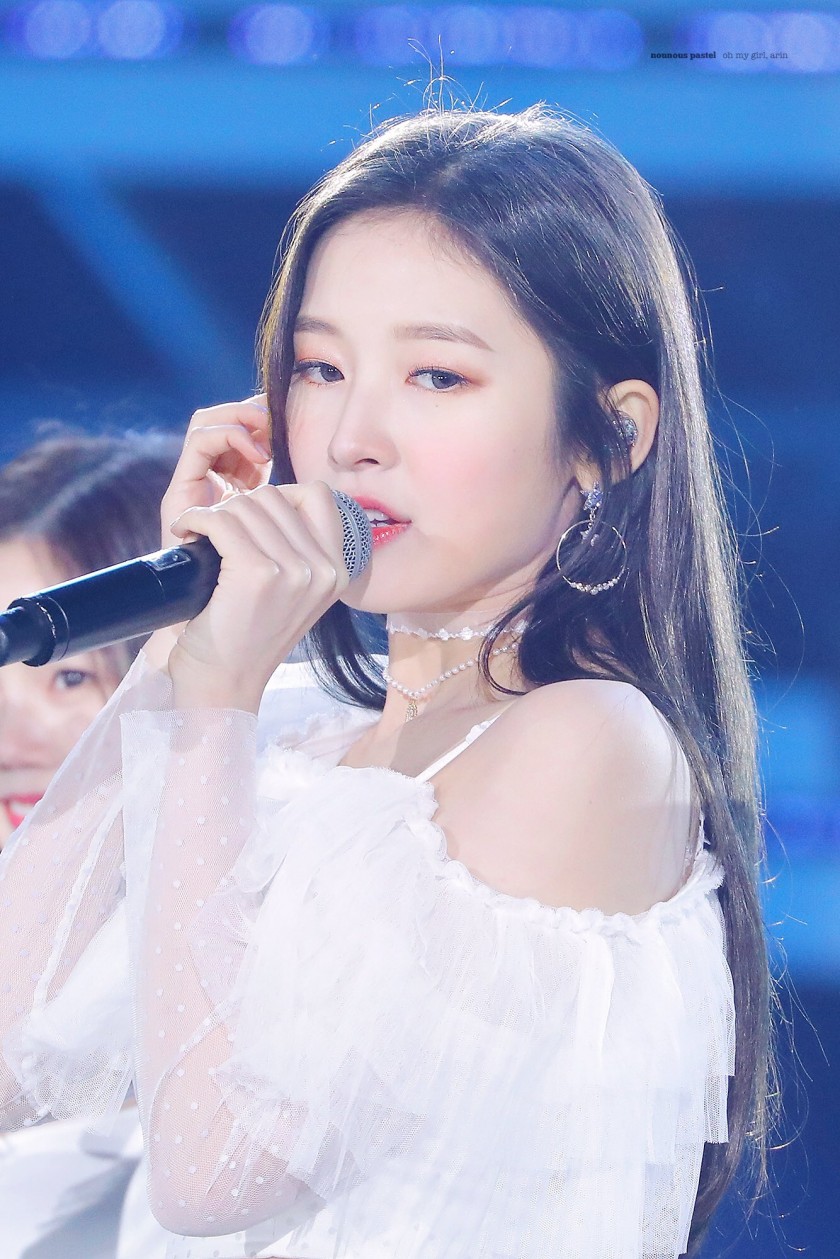 OH MY GIRL goddess Arin