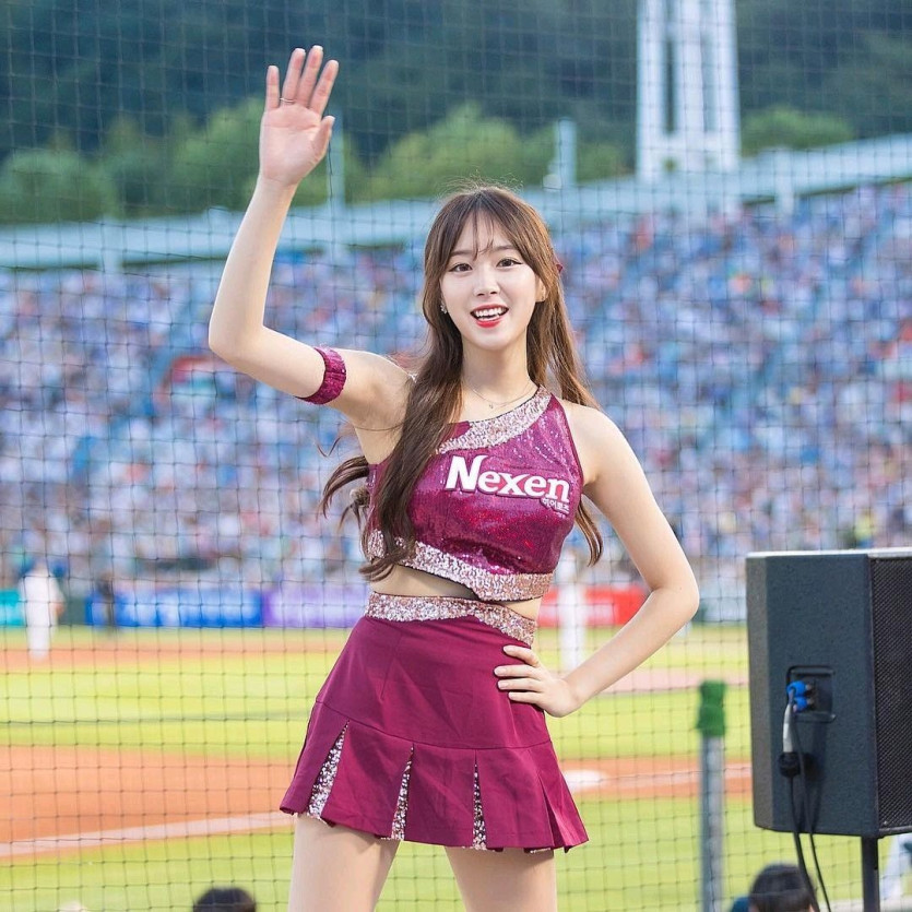 Cheerleader Ahn Jihyun