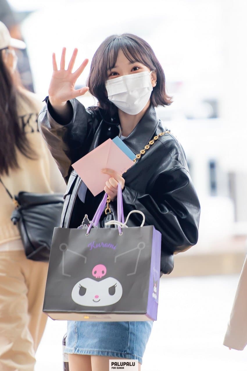 Eunha's departure from Incheon Airport