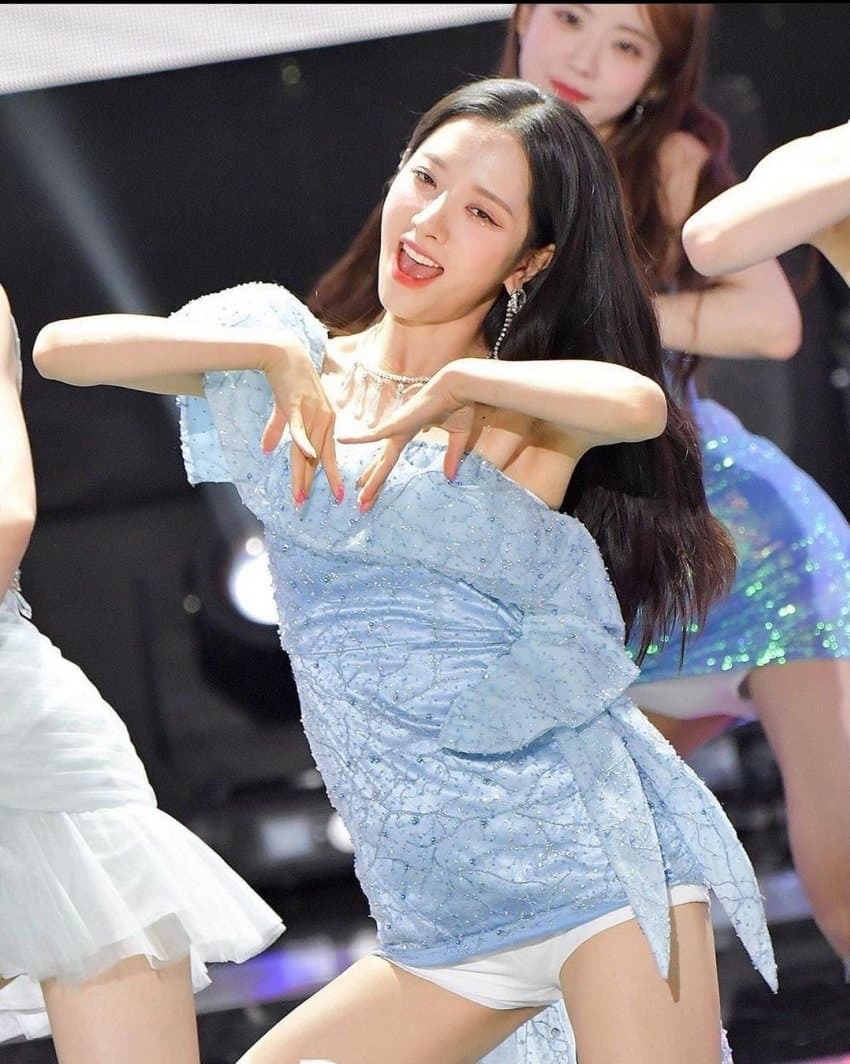 WJSN's Bona. Short underpants