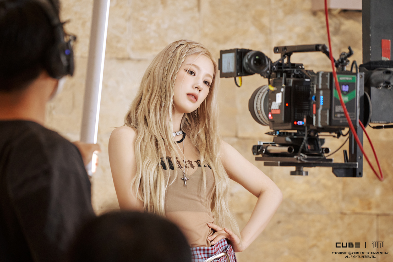 Behind the scenes of (G)I-DLE's Nxde MV shoot