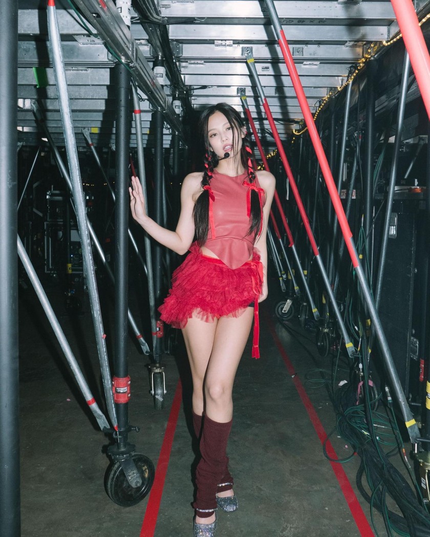 BLACKPINK JENNIE appeared at BLACKPINK's concert