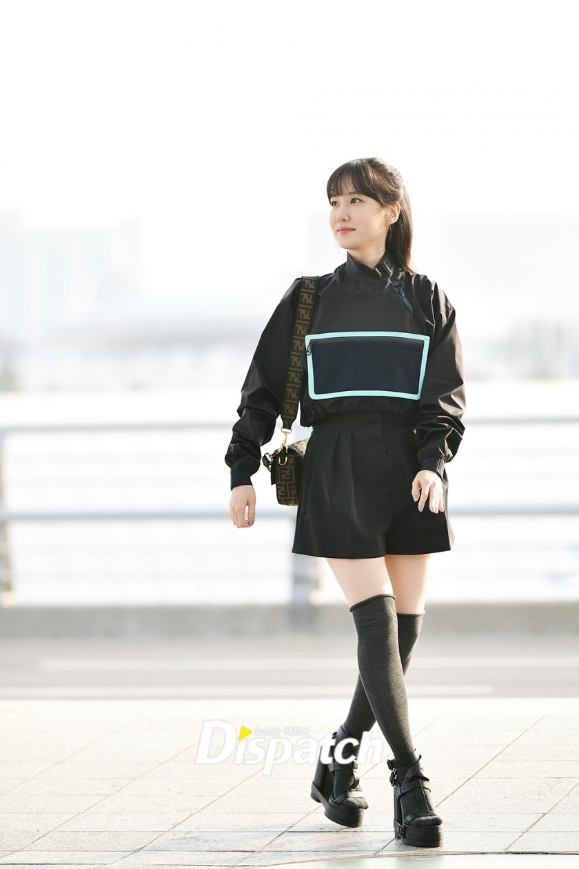 Actor Park Eunbin in Oversox Airport Fashion