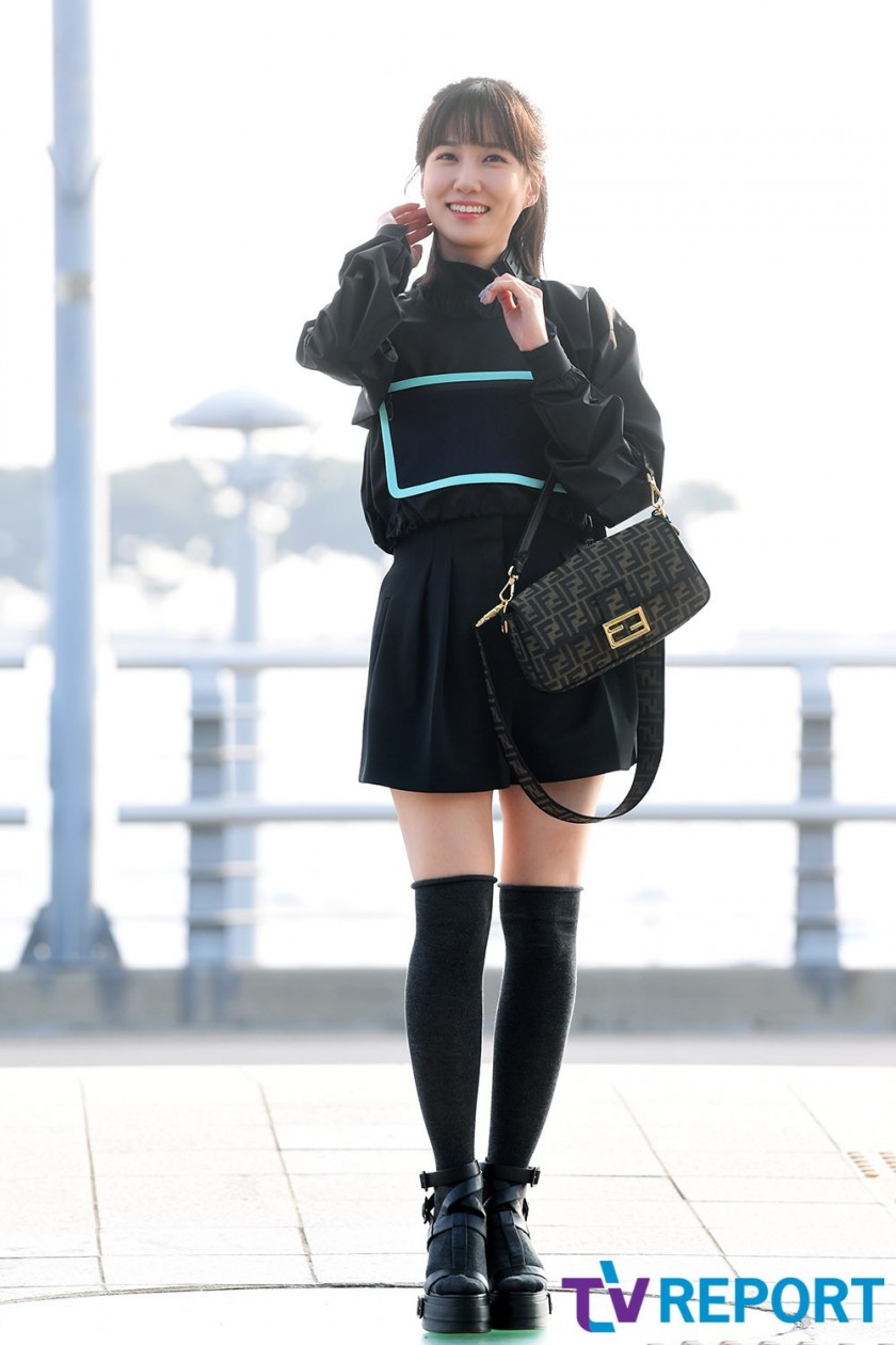 Actor Park Eunbin in Oversox Airport Fashion