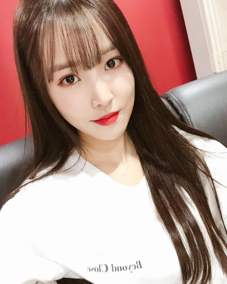 GFRIEND's Yuju