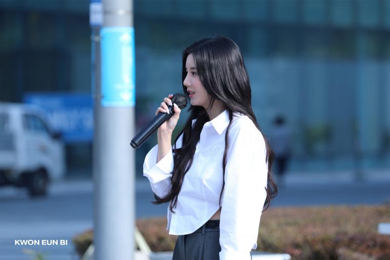 Kwon Eunbi, happy EUNBI DAY music show behind