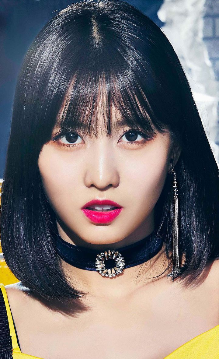 TWICE MOMO