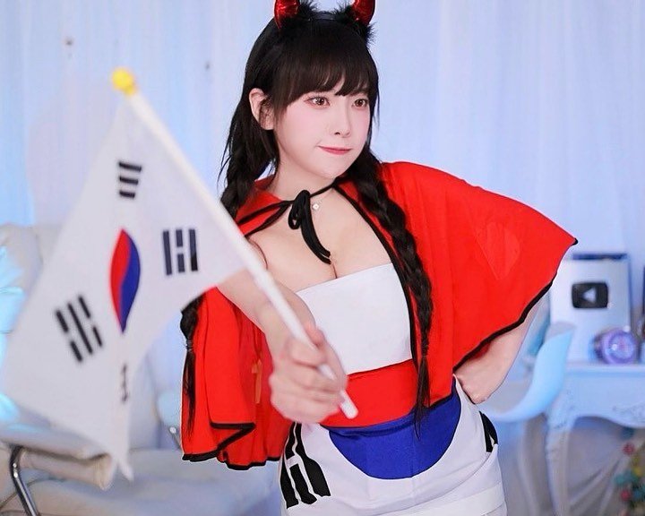 Queen Dami, the Korean national flag girl you can never see in Qatar