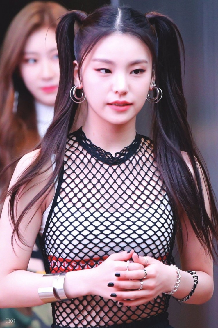 ITZY YEJI