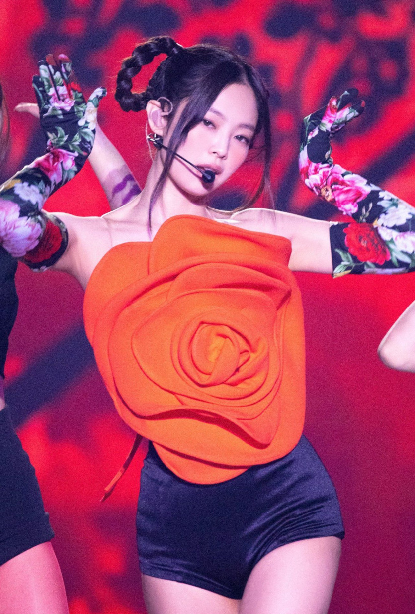 BLACKPINK JENNIE