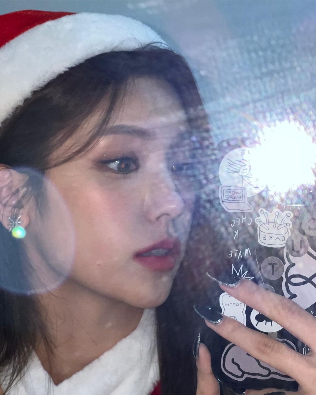 ITZY YEJI with Santa hat