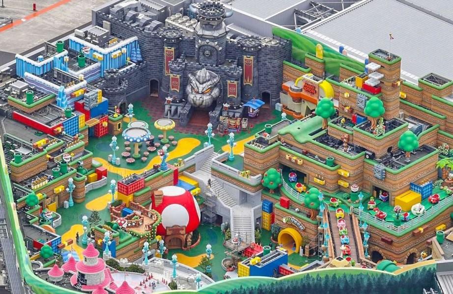 Osaka Universal Studio Mario World has amazing colors