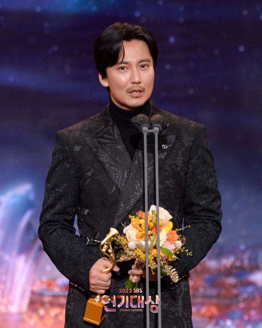 The winner of SBS Drama Awards