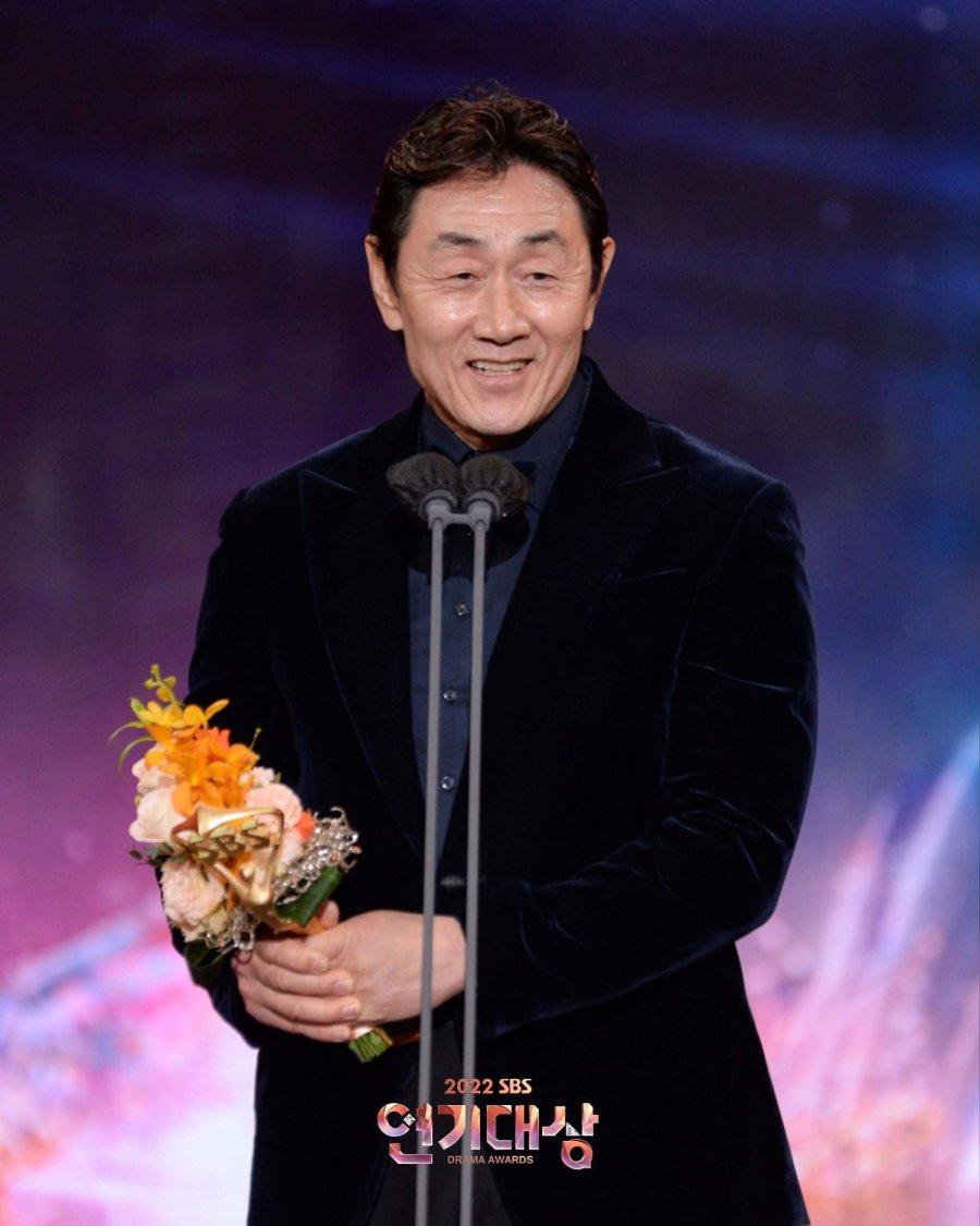 The winner of SBS Drama Awards