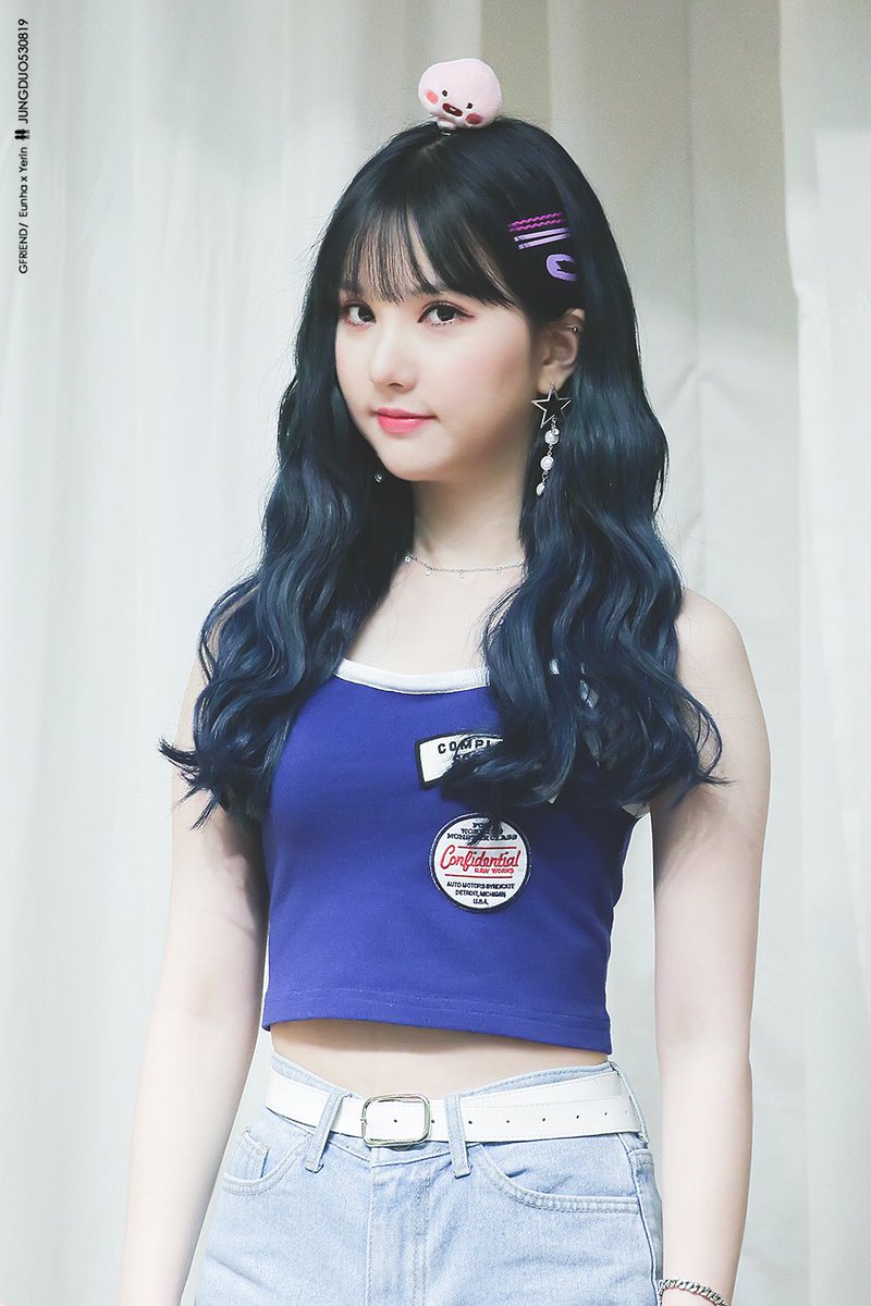 GFRIEND's Yerin and Eunha.