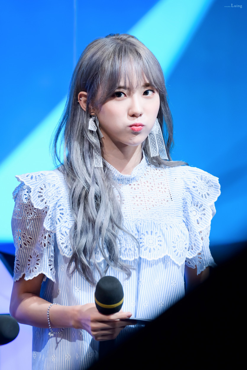 WJSN's cute Luda.