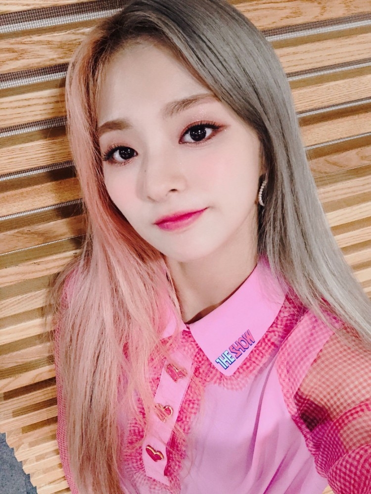 fromis_9's Lee Nagyung.