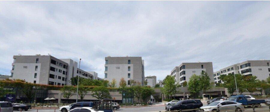 Korea's highest-priced apartment living room view JPG