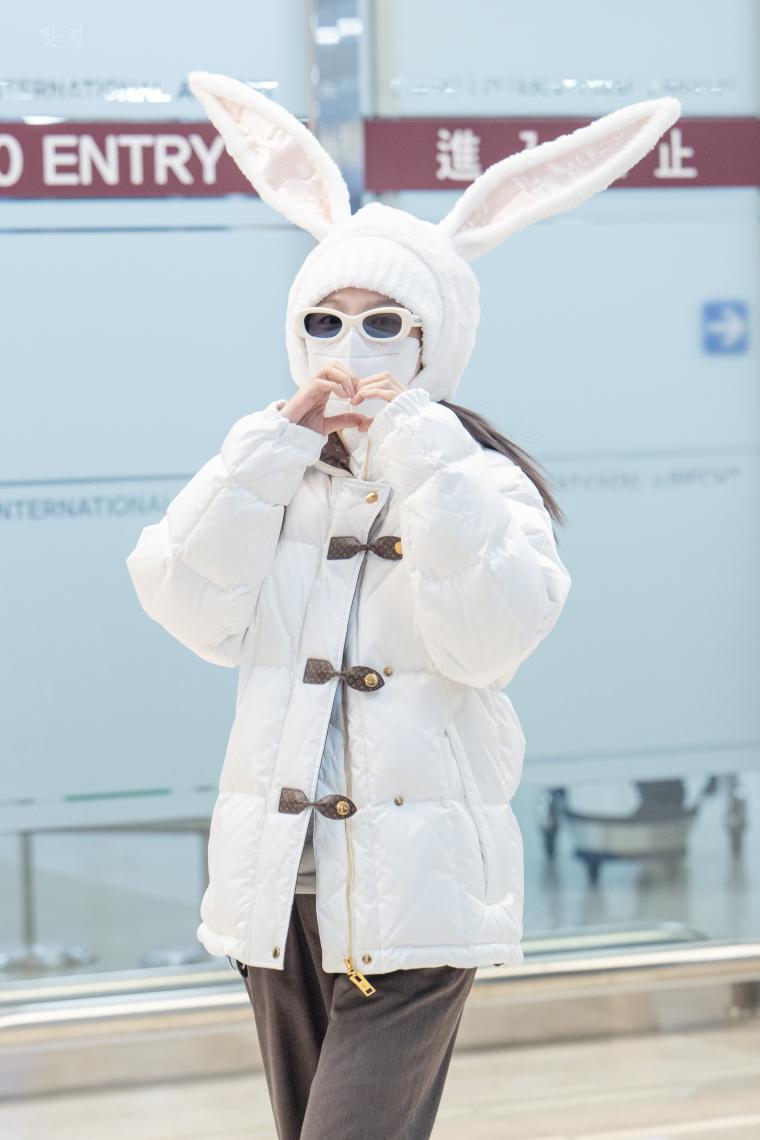 TWICE bunny NAYEON.