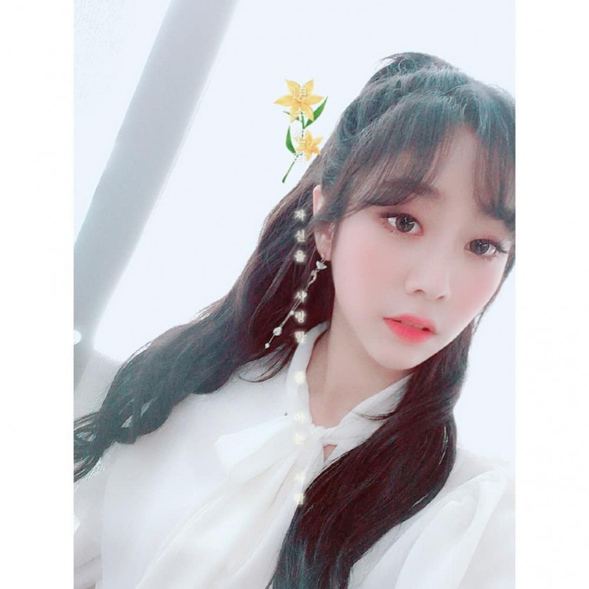 Lovelyz's Jisoo Instagram.