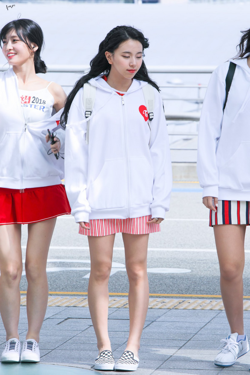 TWICE CHAEYOUNG.