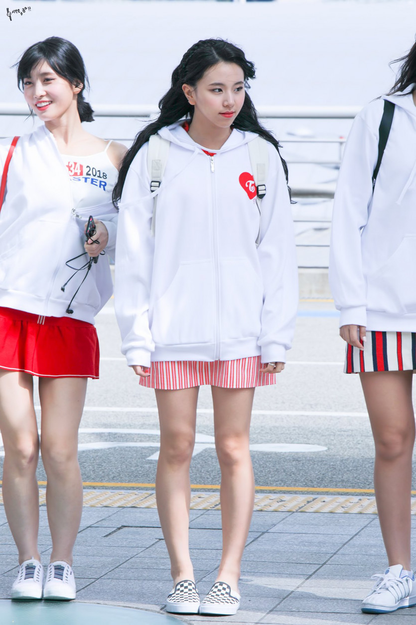 TWICE CHAEYOUNG.