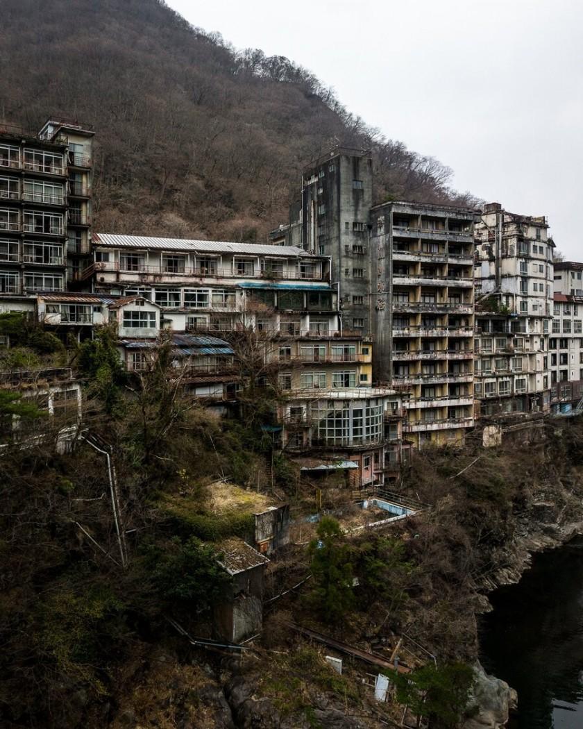 Japan's neglected hot spring ruins.jpg