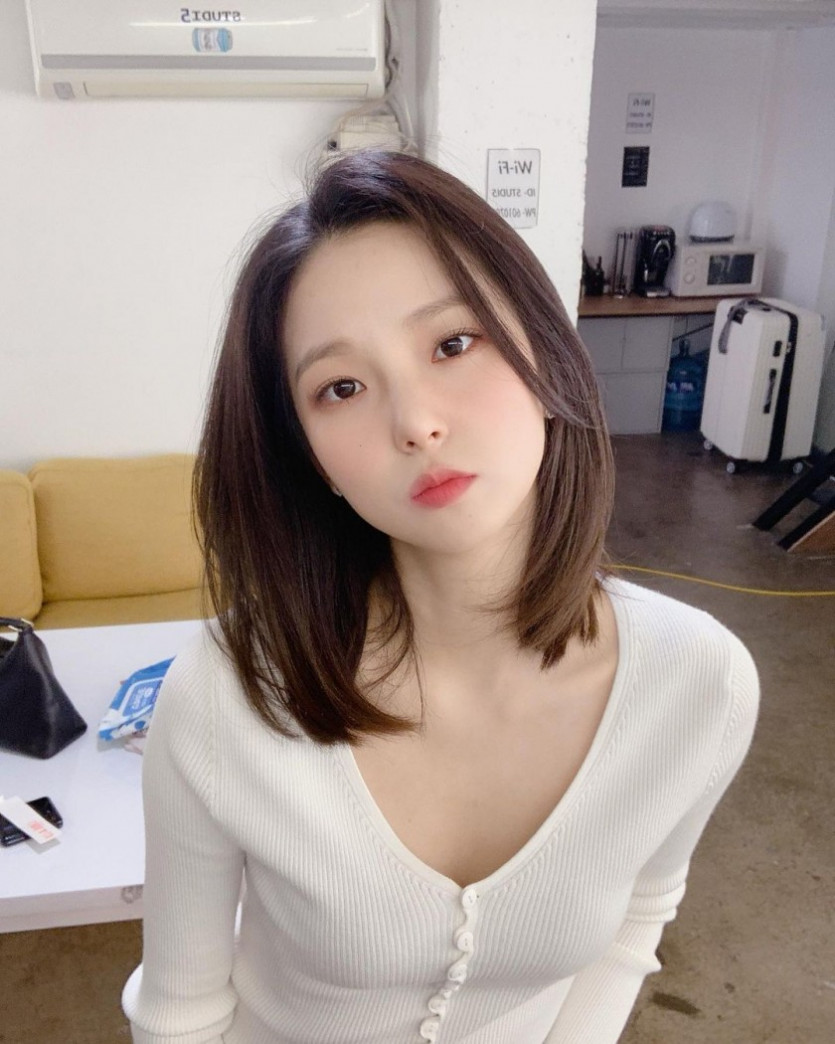 CLC Choi Yujin Instagram