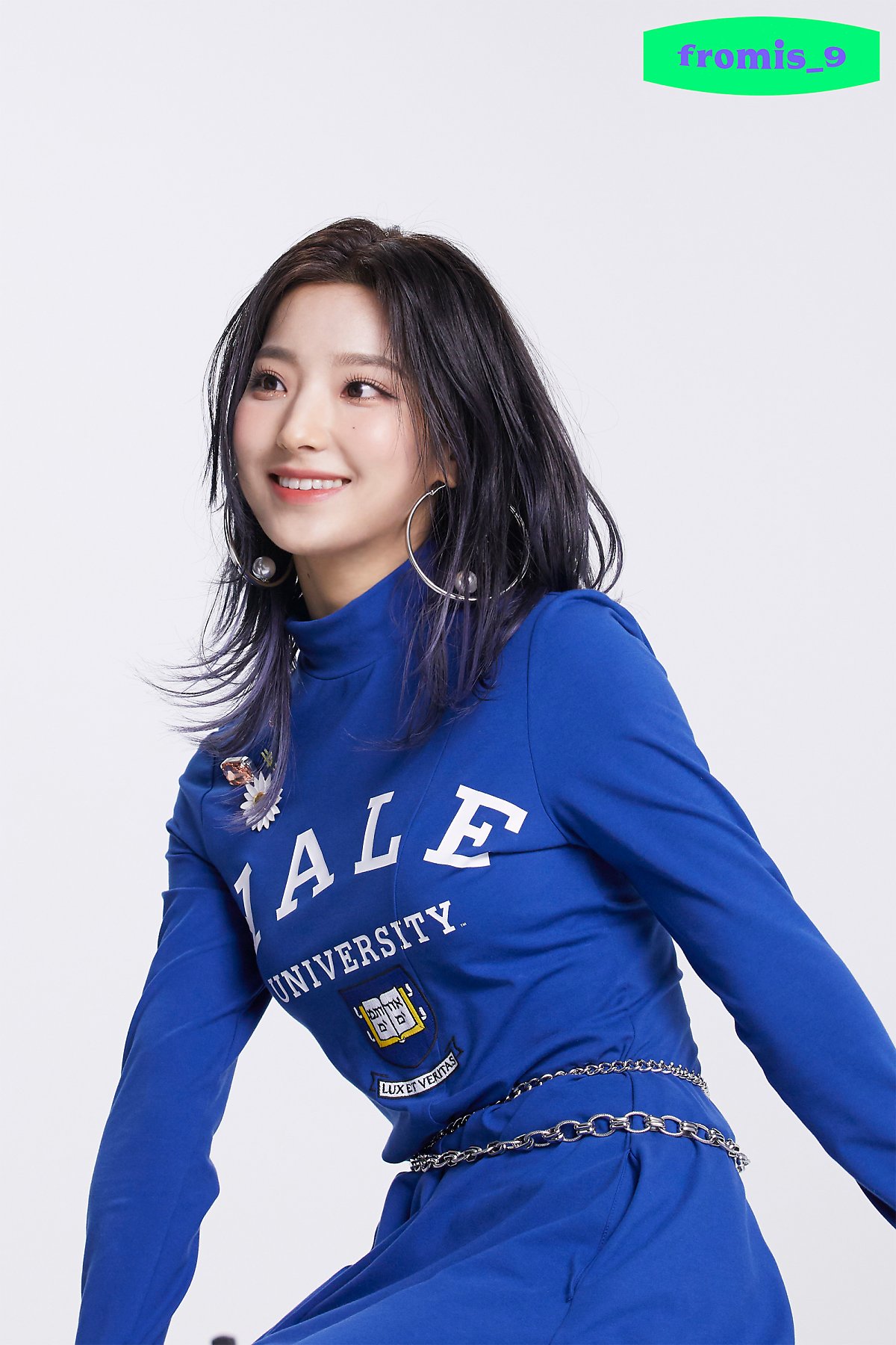 Blue Yale fromis_9 Saerom.
