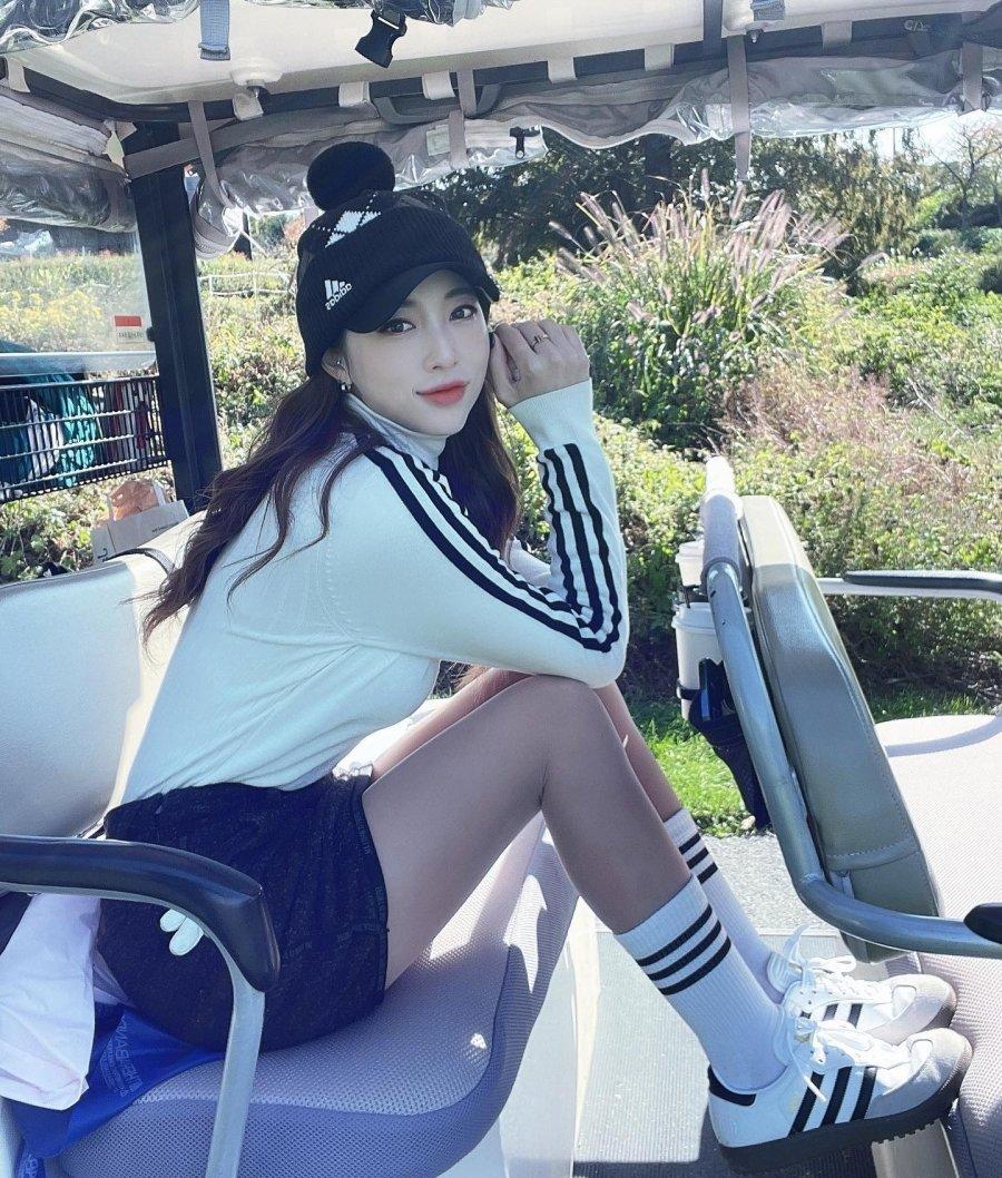 A beautiful golf instructor.jpg