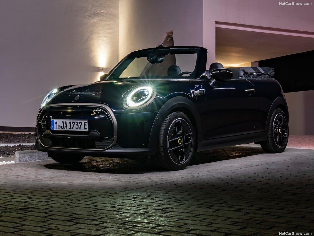 Mini Cooper SE Convertible