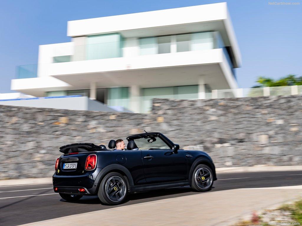 Mini Cooper SE Convertible