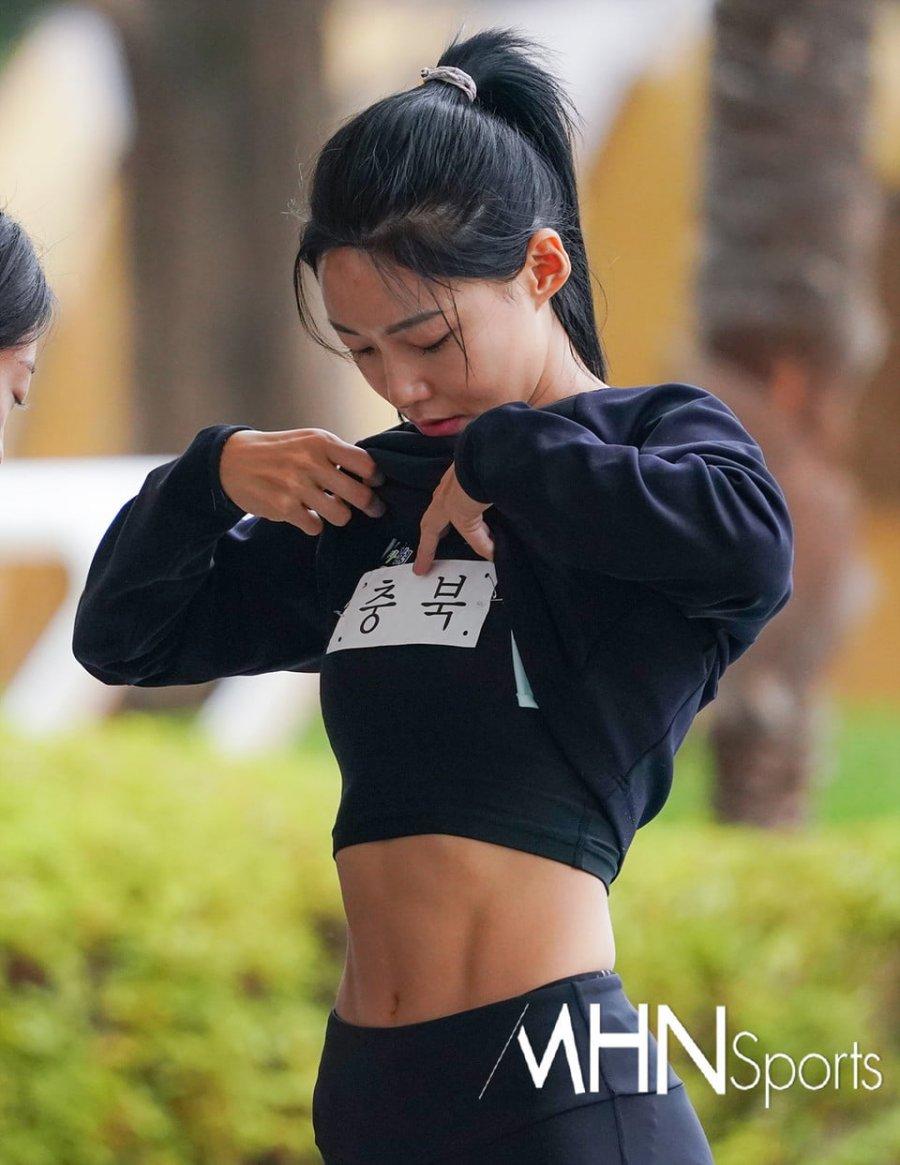 There's a track and field goddess, Kim Minji.