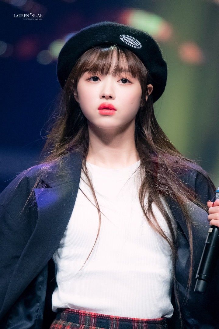 OH MY GIRL YOOA.