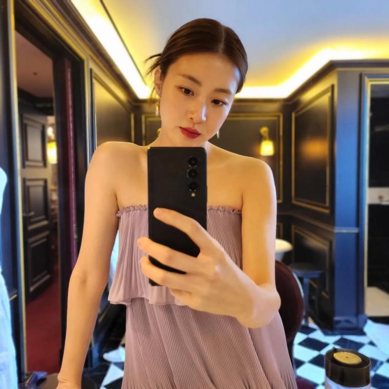 Kang Sora's social media account.