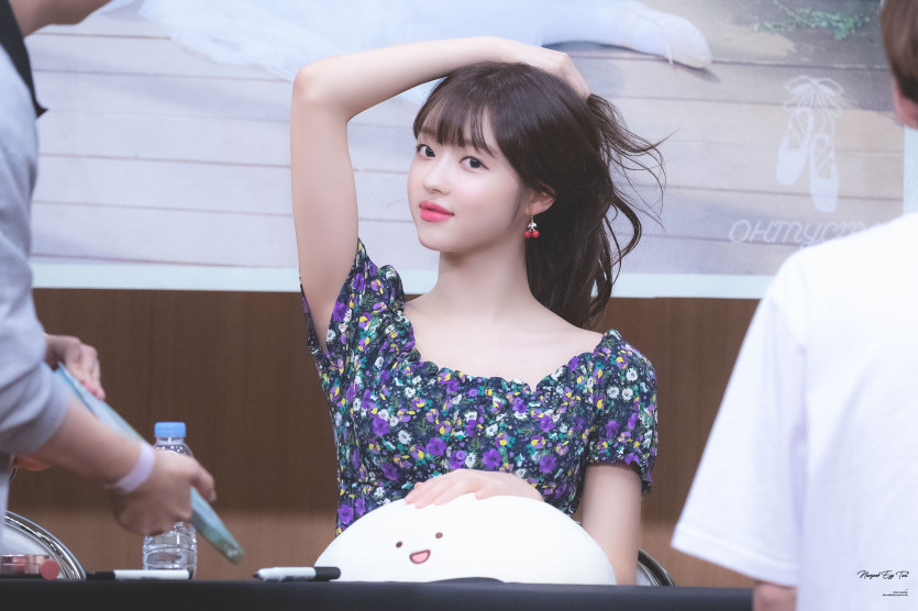 OH MY GIRL YOOA.